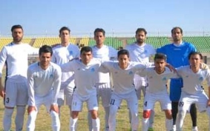 امروز تیم فوتبال شهرداری کاشان در ورزشگاه امیرکبیر میزبان بادران نوین تهران است