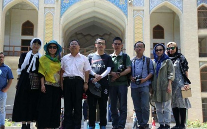 بازدید هیات چینی “اتاق ایران شناسی دانشگاه پکن” از باغ فین